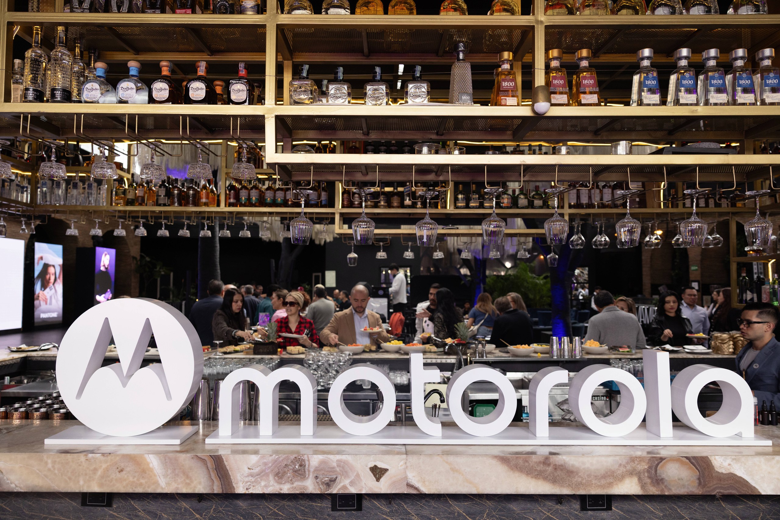 Motorola – Activación Crystals by Swarovski